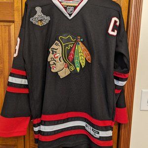 Chicago Blackhawks Hockey Jersey Number 19 Toews